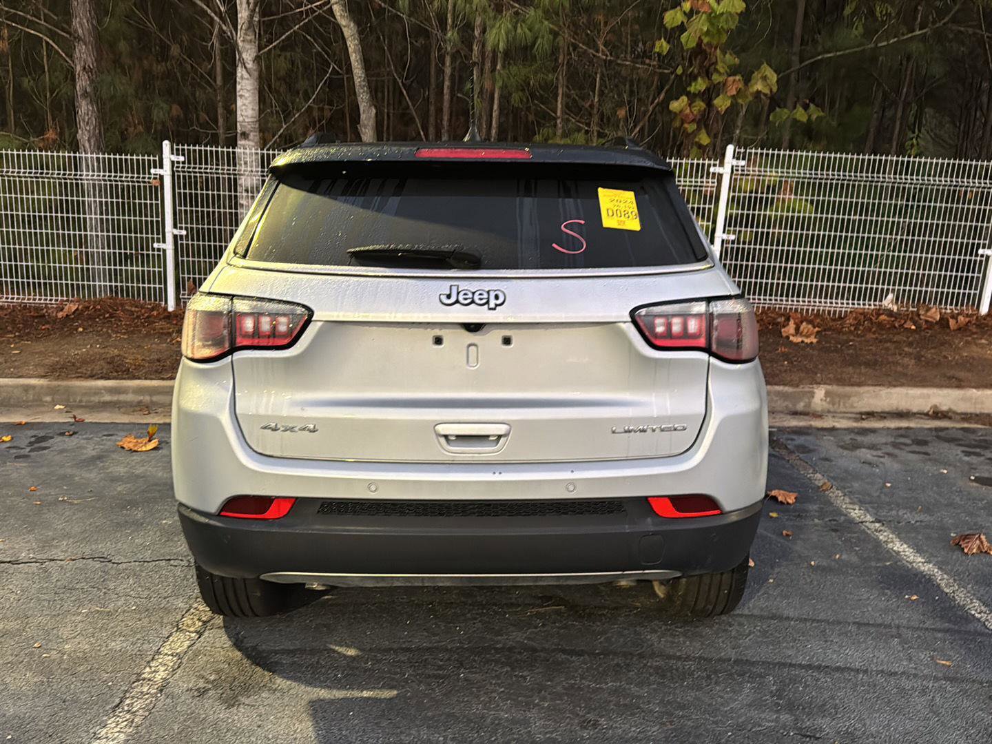 Used 2024 Jeep Compass Limited image 5