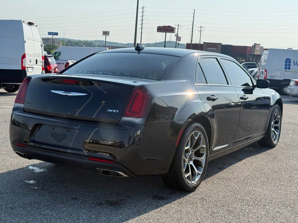 Used 2018 Chrysler 300 Touring w/ Sport Appearance Package RWD image 5