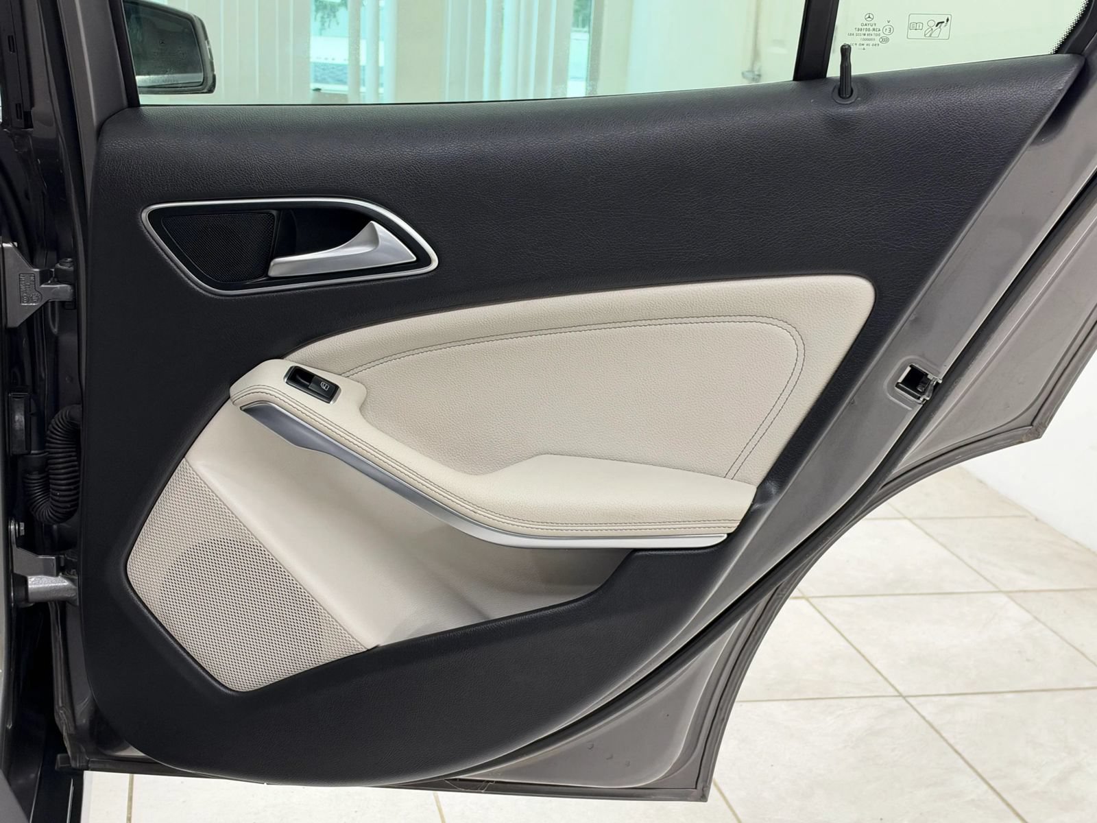 Used 2015 Mercedes-Benz GLA 250 w/ Premium Package image 23