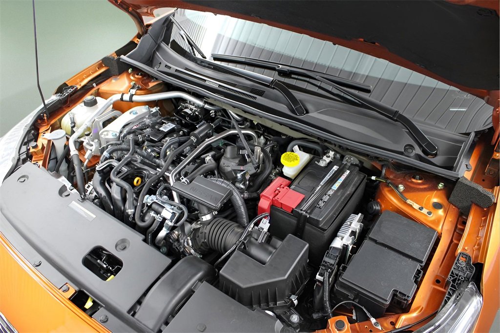 Used 2025 Nissan Sentra SR w/ SR Premium Package image 34