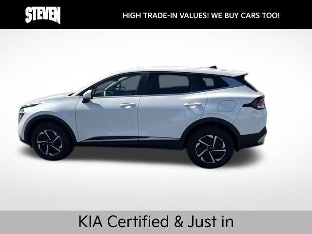 Used 2024 Kia Sportage LX image 3