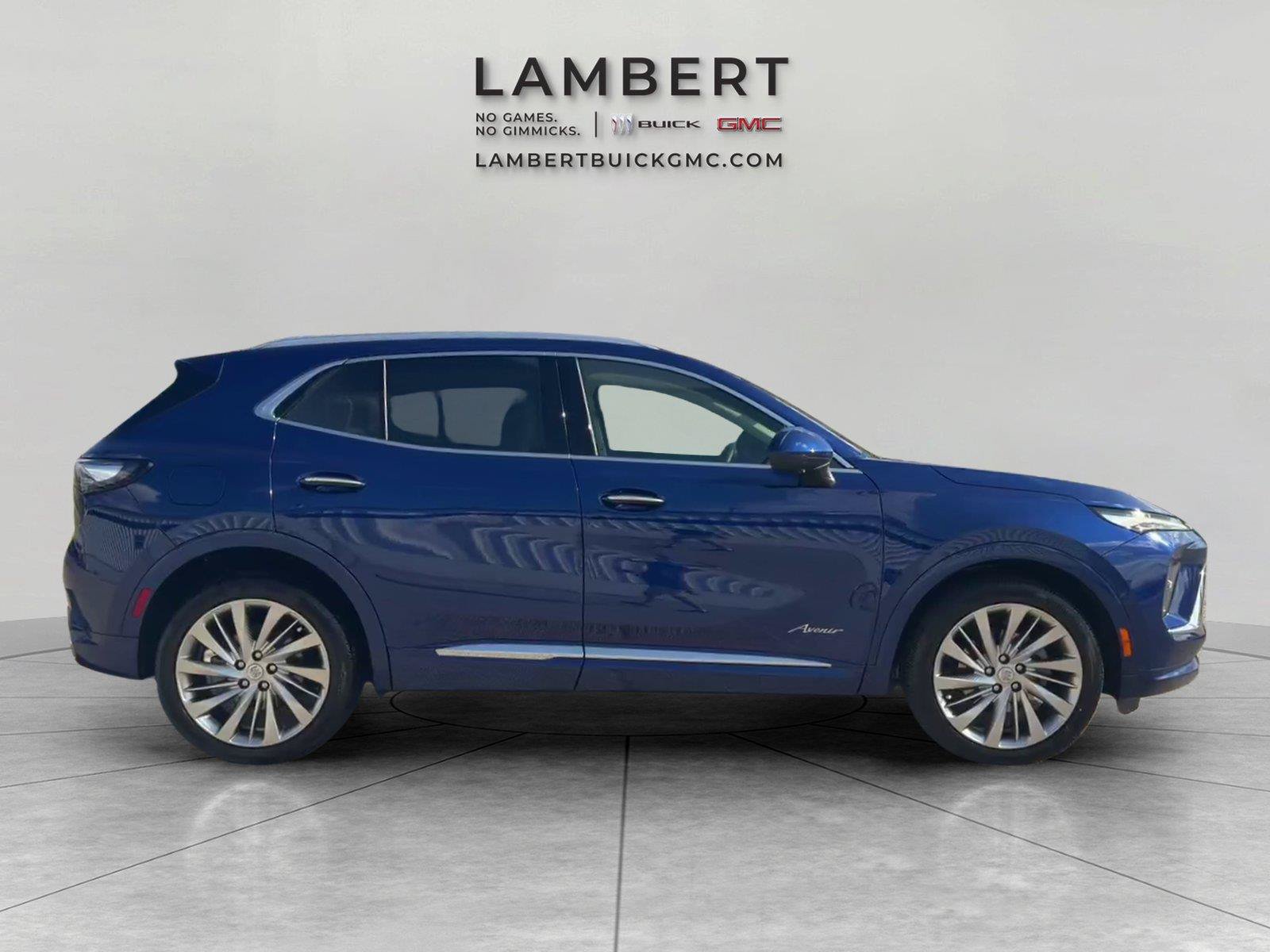 Used 2025 Buick Envision Avenir AWD/4WD image 6