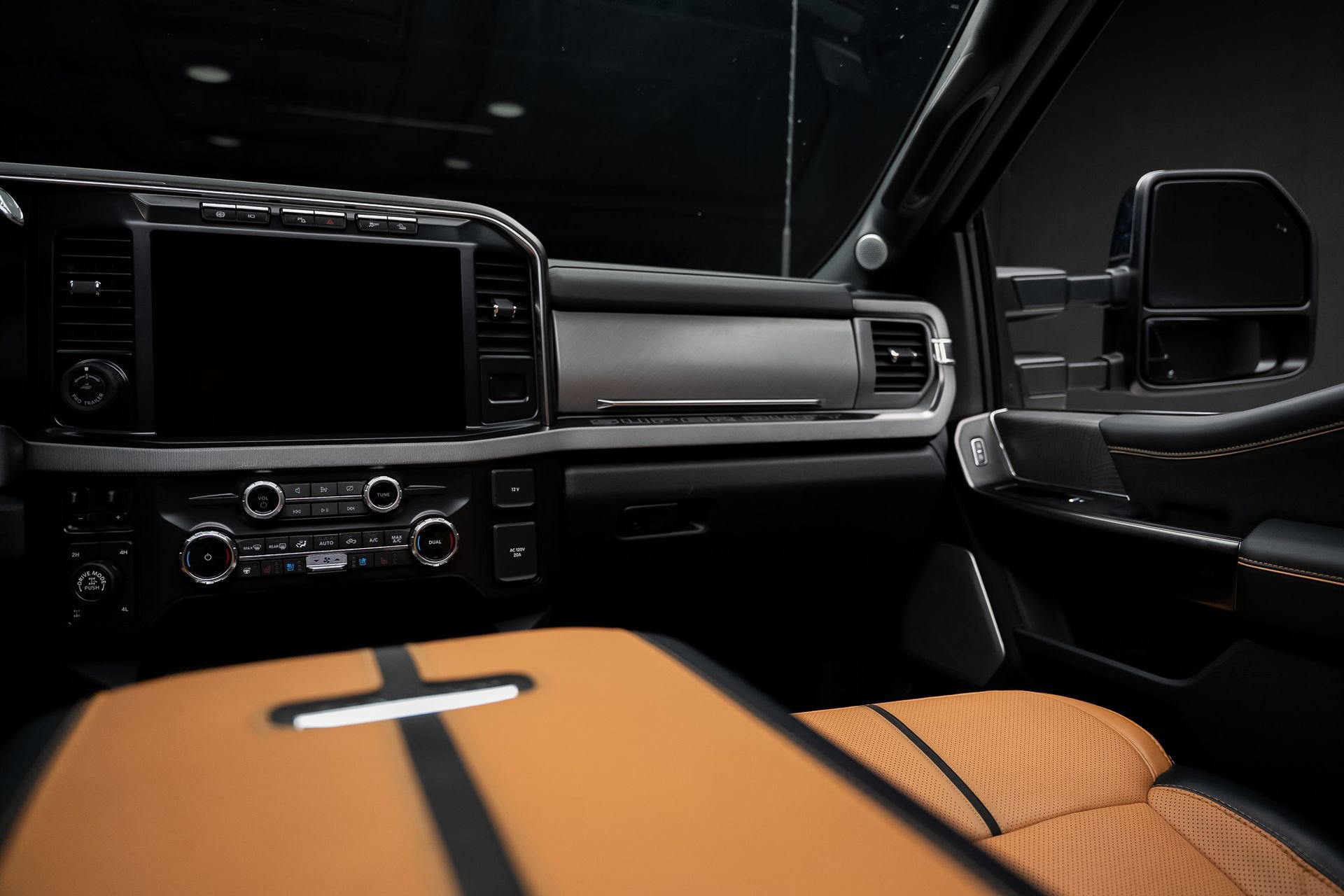 Used 2024 Ford F250 Platinum w/ Tremor Off-Road Package image 45