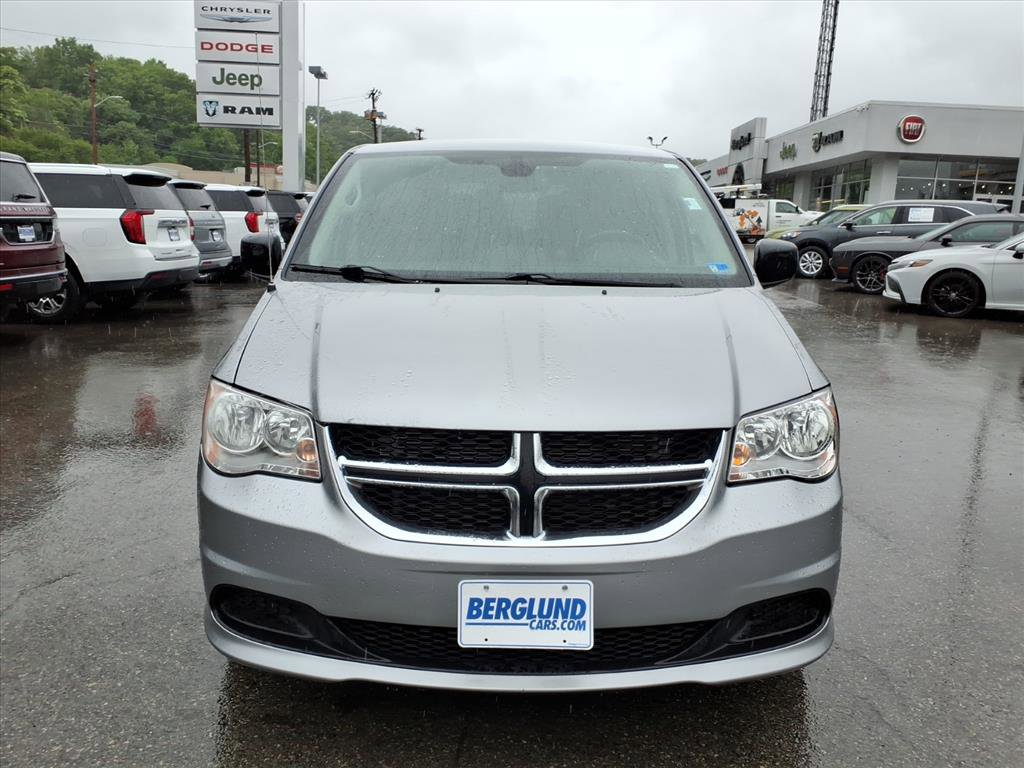 Used 2018 Dodge Grand Caravan SE w/ UConnect Hands-Free Group FWD image 9