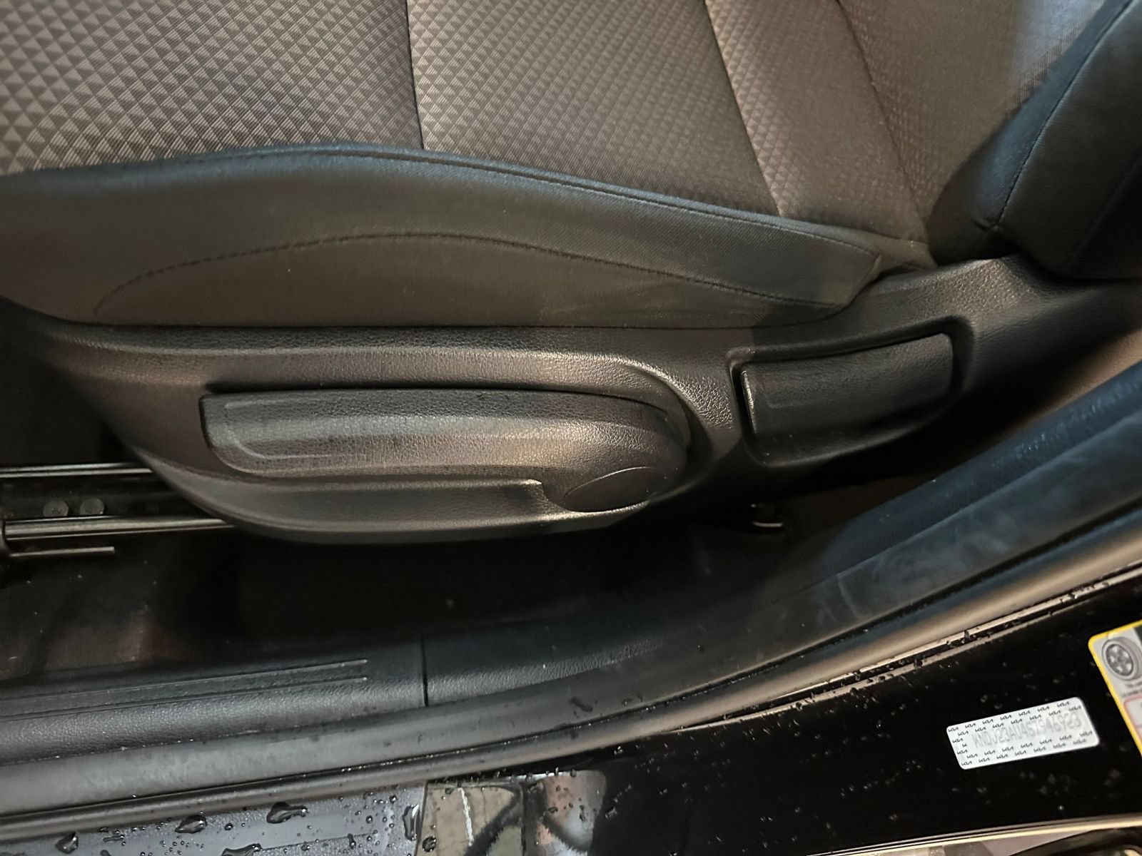Used 2025 Kia Soul LX w/ LX Technology Package FWD image 22