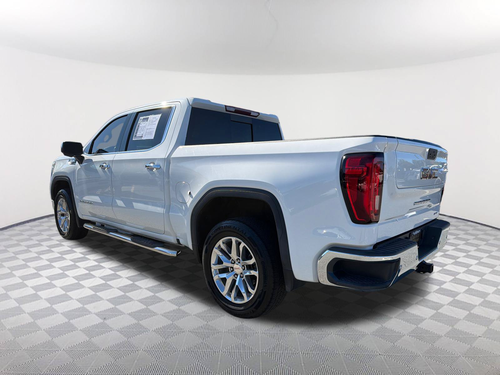 Used 2019 GMC Sierra 1500 SLT w/ SLT Premium Package RWD image 7
