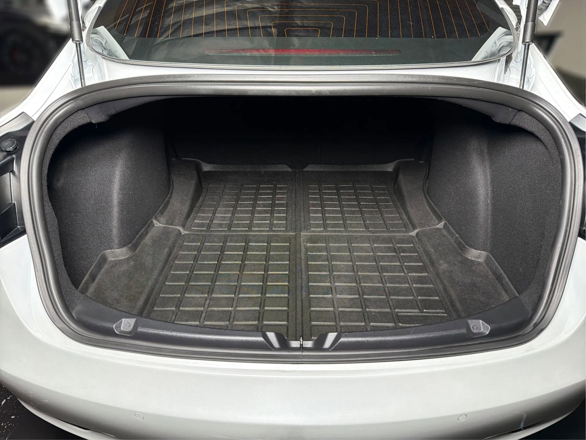Used 2020 Tesla Model 3 Standard Range Plus RWD image 11