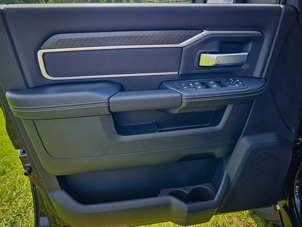 New 2027 RAM 3500 Big Horn AWD/4WD image 11