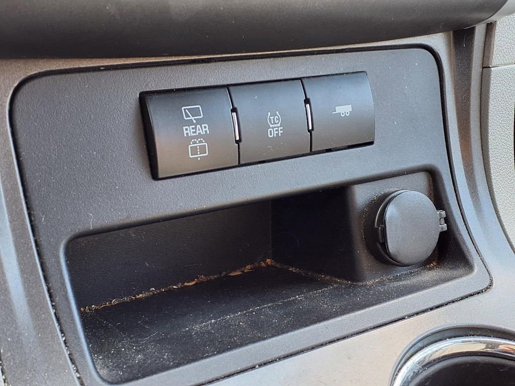 Used 2012 Chevrolet Traverse LS image 19