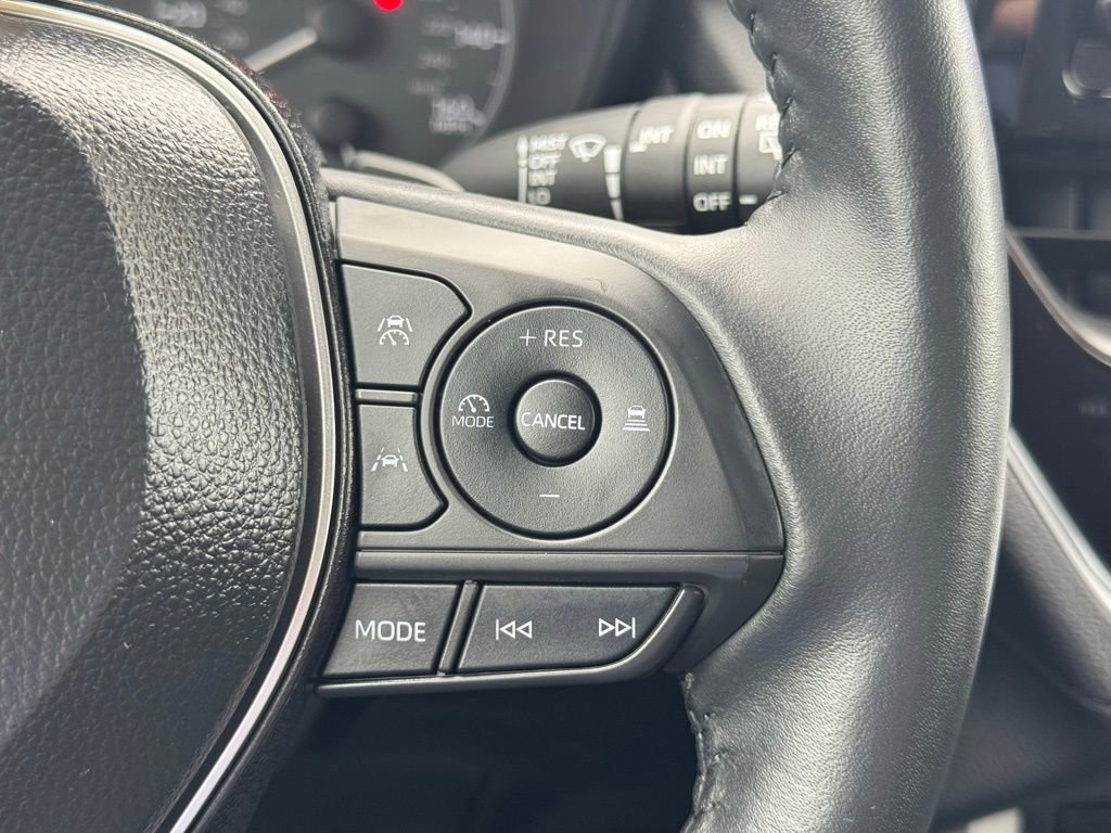 Certified 2025 Toyota Corolla Cross AWD Hybrid image 27