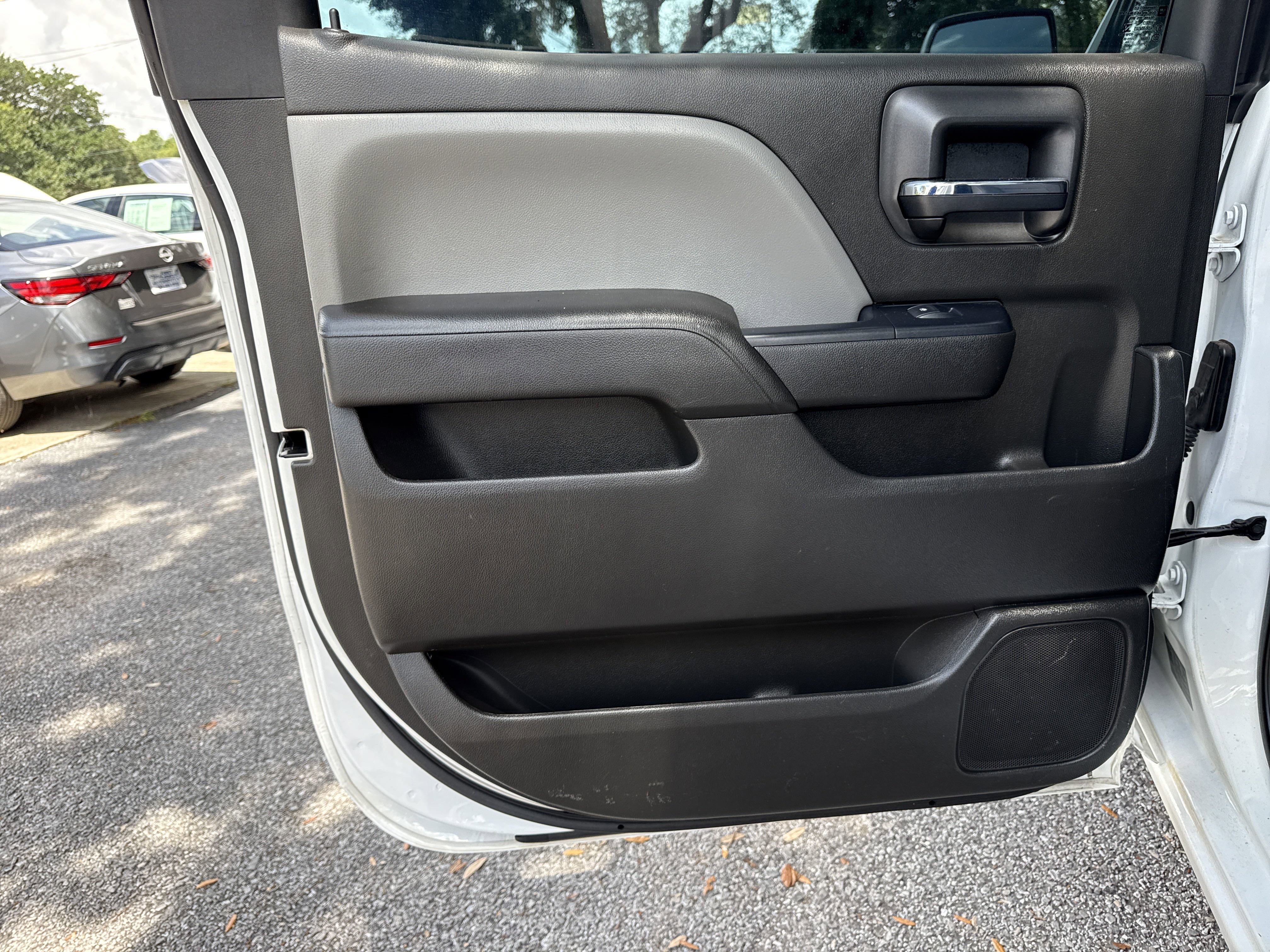 Used 2018 Chevrolet Silverado 1500 W/T w/ Trailering Package image 26