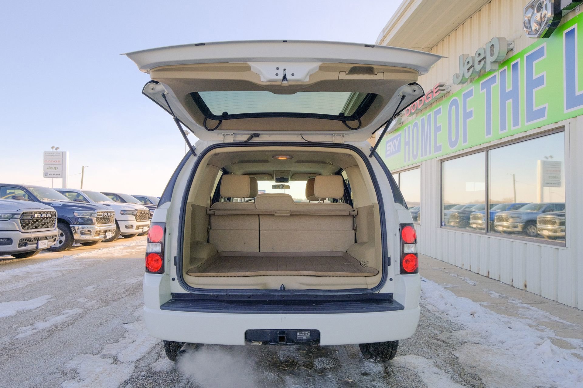 Used 2010 Ford Explorer XLT image 20