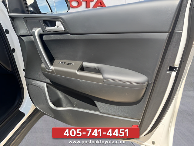 Used 2020 Kia Sportage LX FWD image 13