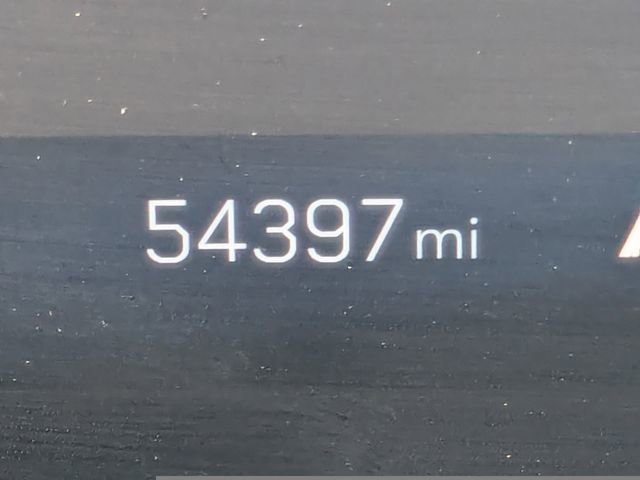 Used 2024 Cadillac XT4 Premium Luxury image 28