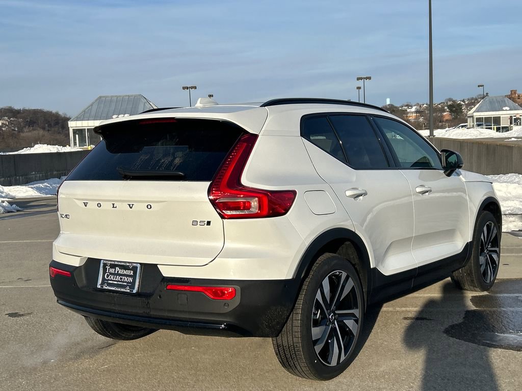 New 2026 Volvo XC40 B5 Ultra w/ Protection Package Premier AWD/4WD image 2