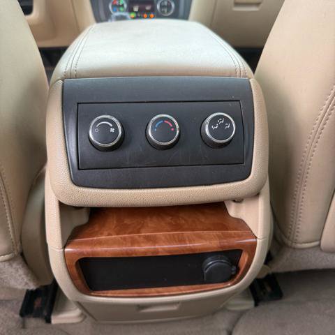 Used 2008 Saturn Outlook XR w/ Premium Trim Package FWD image 20