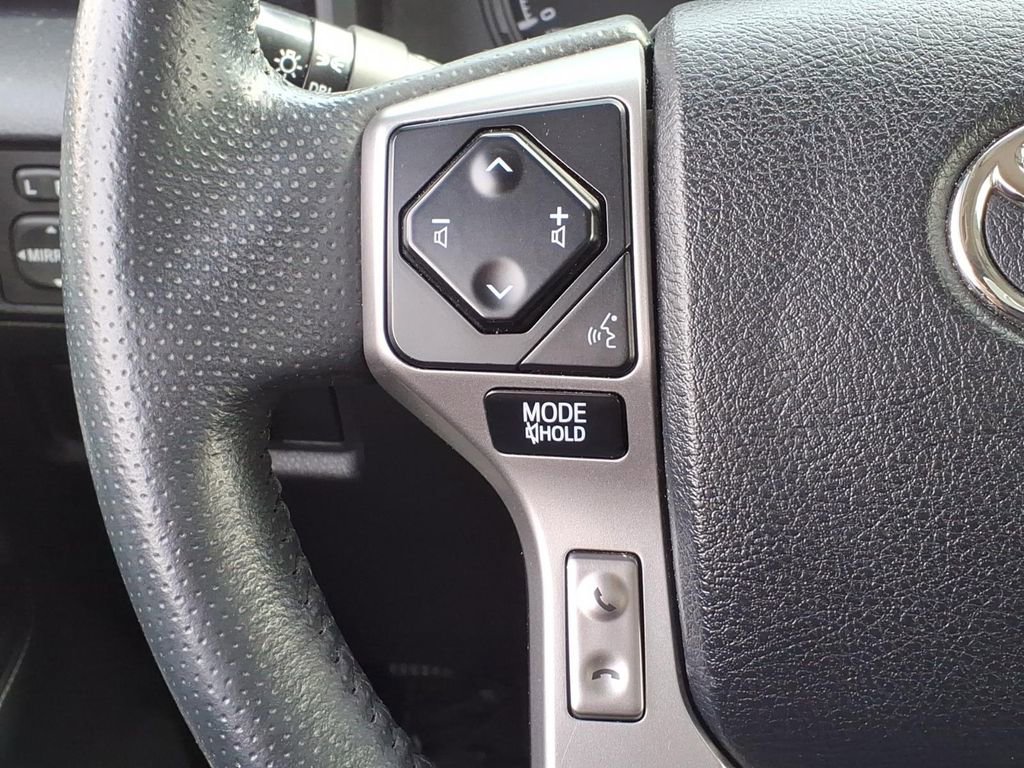 Used 2021 Toyota 4Runner SR5 RWD image 28