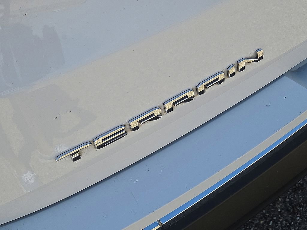 Used 2022 GMC Terrain SLT image 13