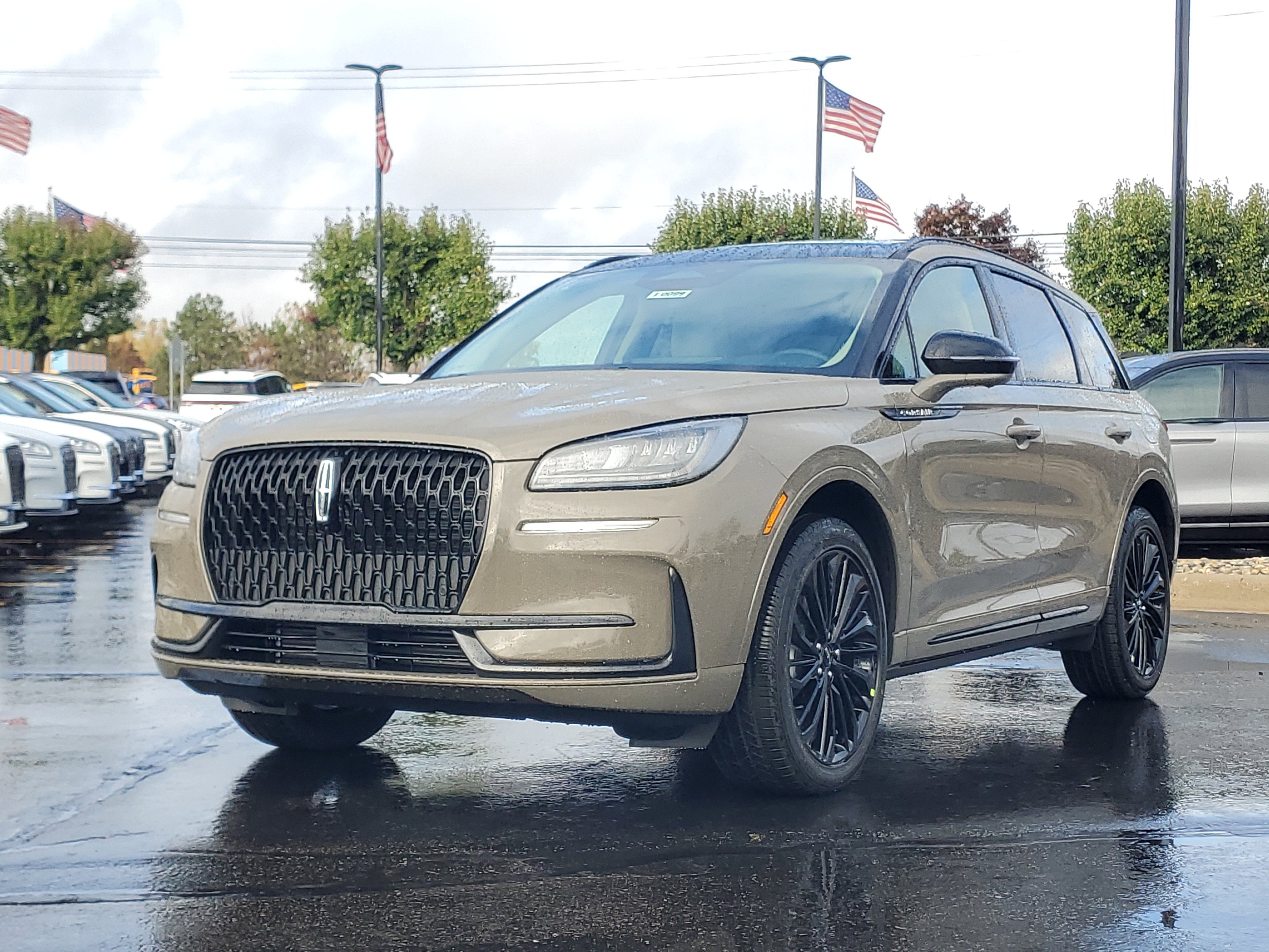 New 2026 Lincoln Corsair Premiere image 2