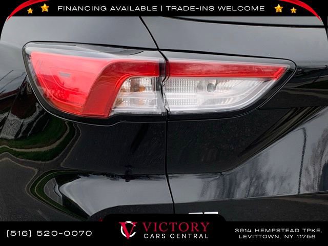 Used 2022 Ford Escape SE w/ SE Sport Appearance Package image 7