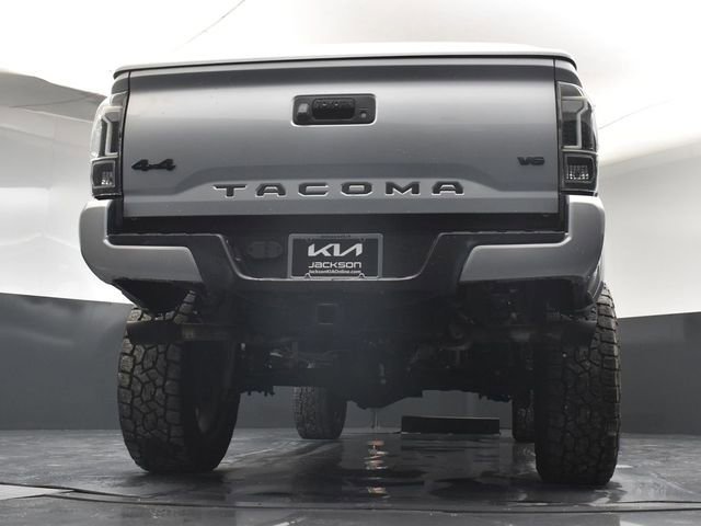 Used 2022 Toyota Tacoma SR5 w/ Technology Package image 34