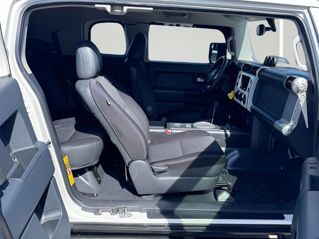 Used 2013 Toyota FJ Cruiser 4WD w/ Convenience Pkg image 25