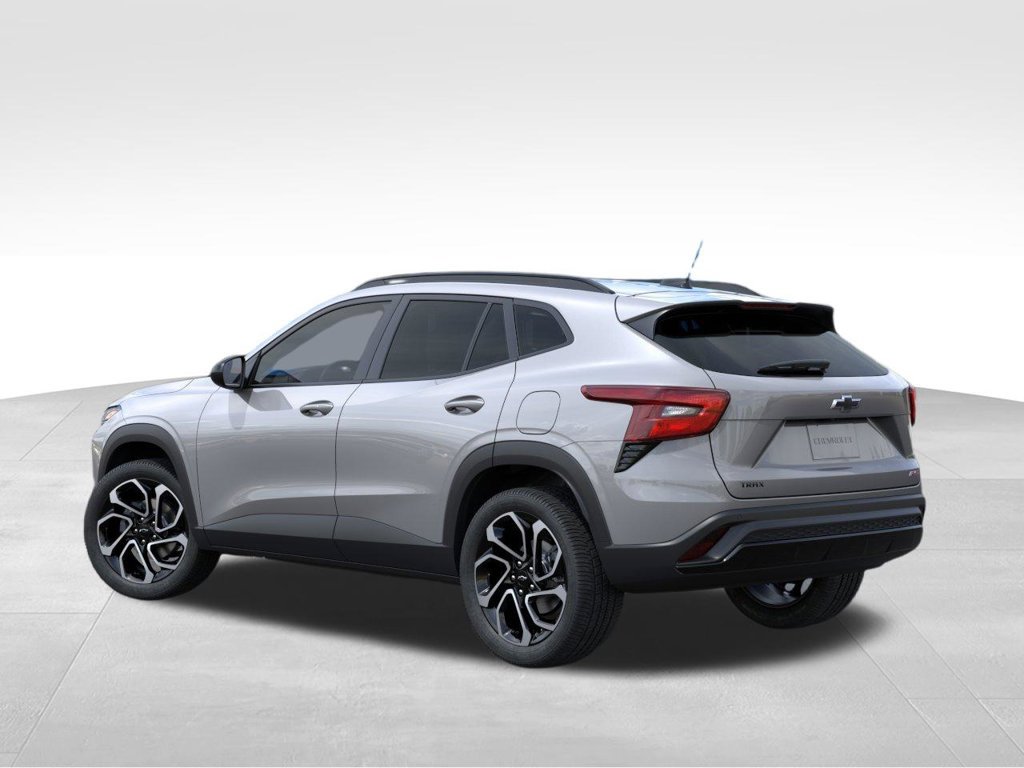 New 2026 Chevrolet Trax RS w/ Driver Confidence Package FWD image 3