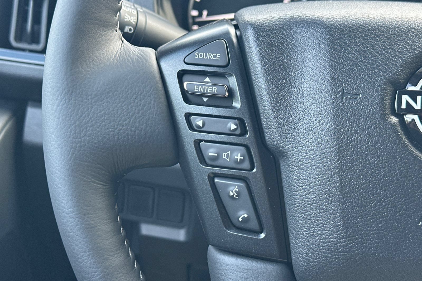 New 2026 Nissan Frontier SV w/ All-Weather Content Package AWD/4WD image 27