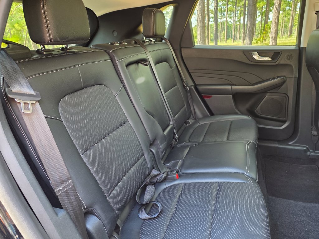 Used 2021 Ford Escape Titanium AWD/4WD image 23