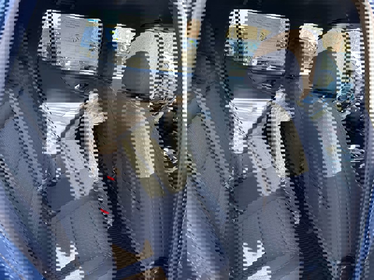 New 2026 Chevrolet Equinox LT image 17