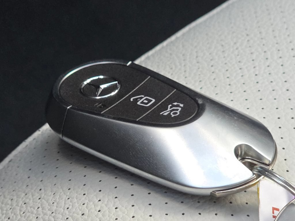 New 2026 Mercedes-Benz C 300 4MATIC Sedan image 38