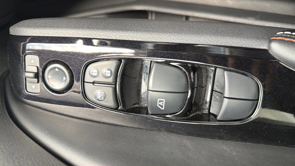 Certified 2025 Nissan Altima 2.5 SR w/ SR Premium Package image 21