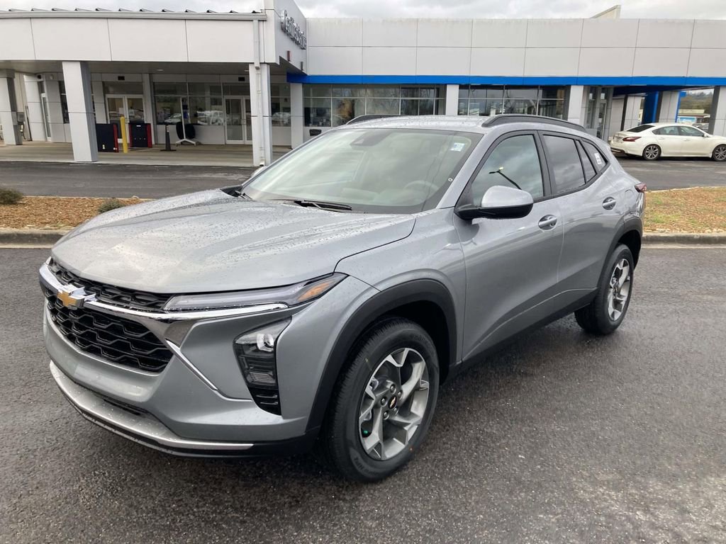 New 2026 Chevrolet Trax LT image 8