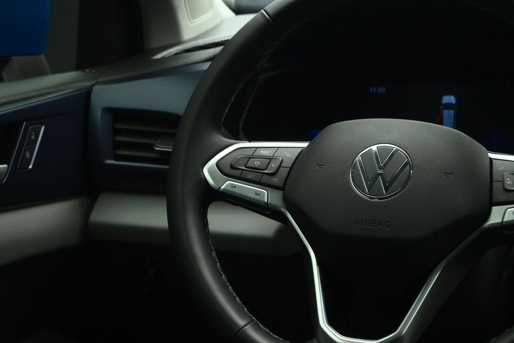 Used 2022 Volkswagen Taos SE FWD image 42