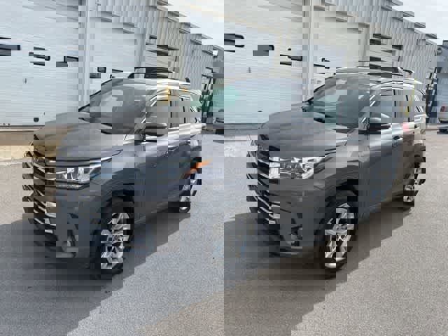 Used 2017 Toyota Highlander Limited AWD/4WD image 13