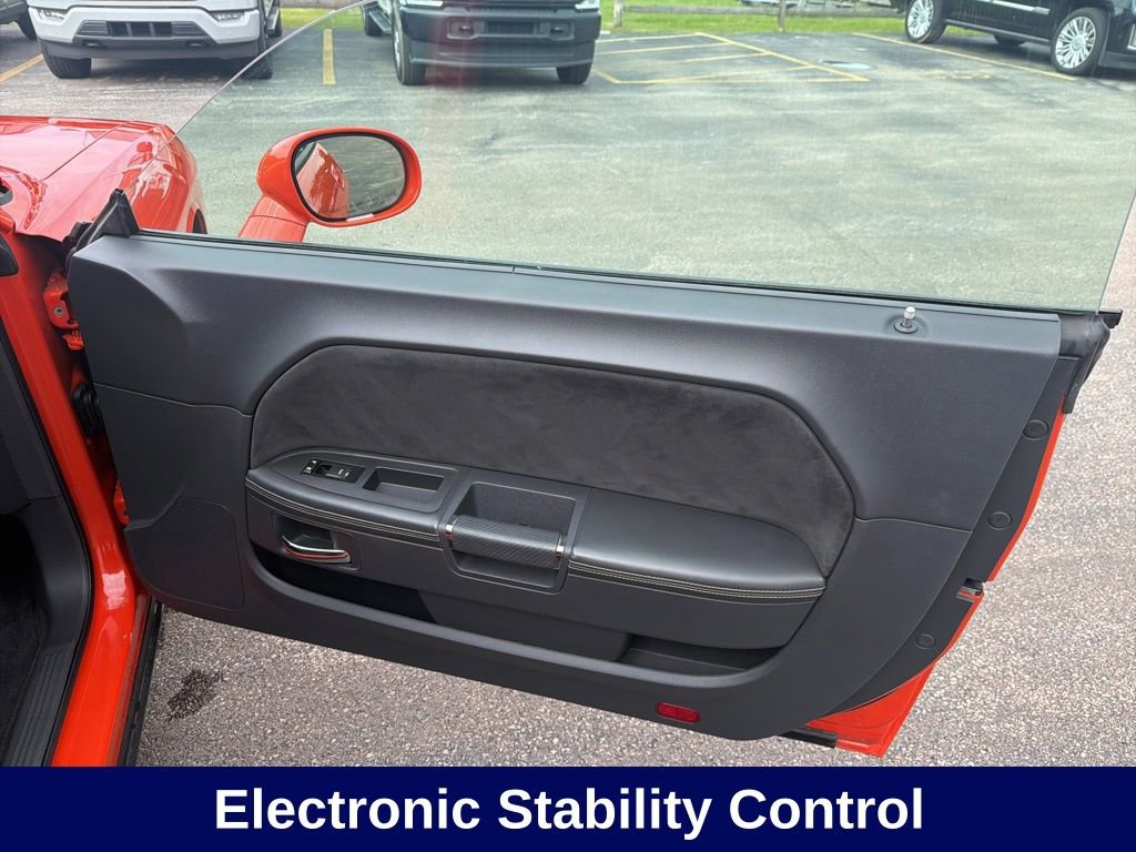 Used 2009 Dodge Challenger SRT8 w/ SRT Option Group II RWD image 20