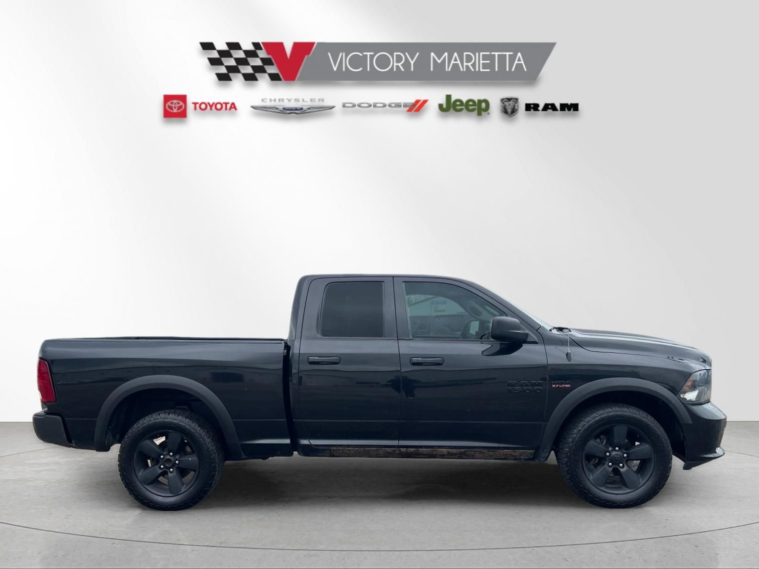 Used 2017 RAM 1500 Express w/ Black Ram 1500 Express Group AWD/4WD image 6