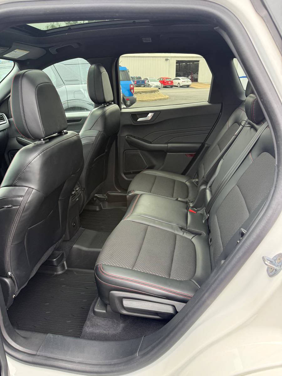 Used 2023 Ford Escape ST-Line w/ Tech Pack #1 AWD/4WD image 11
