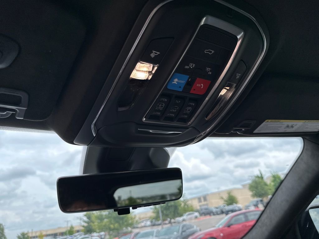 New 2026 Jeep Grand Cherokee Summit AWD/4WD image 25