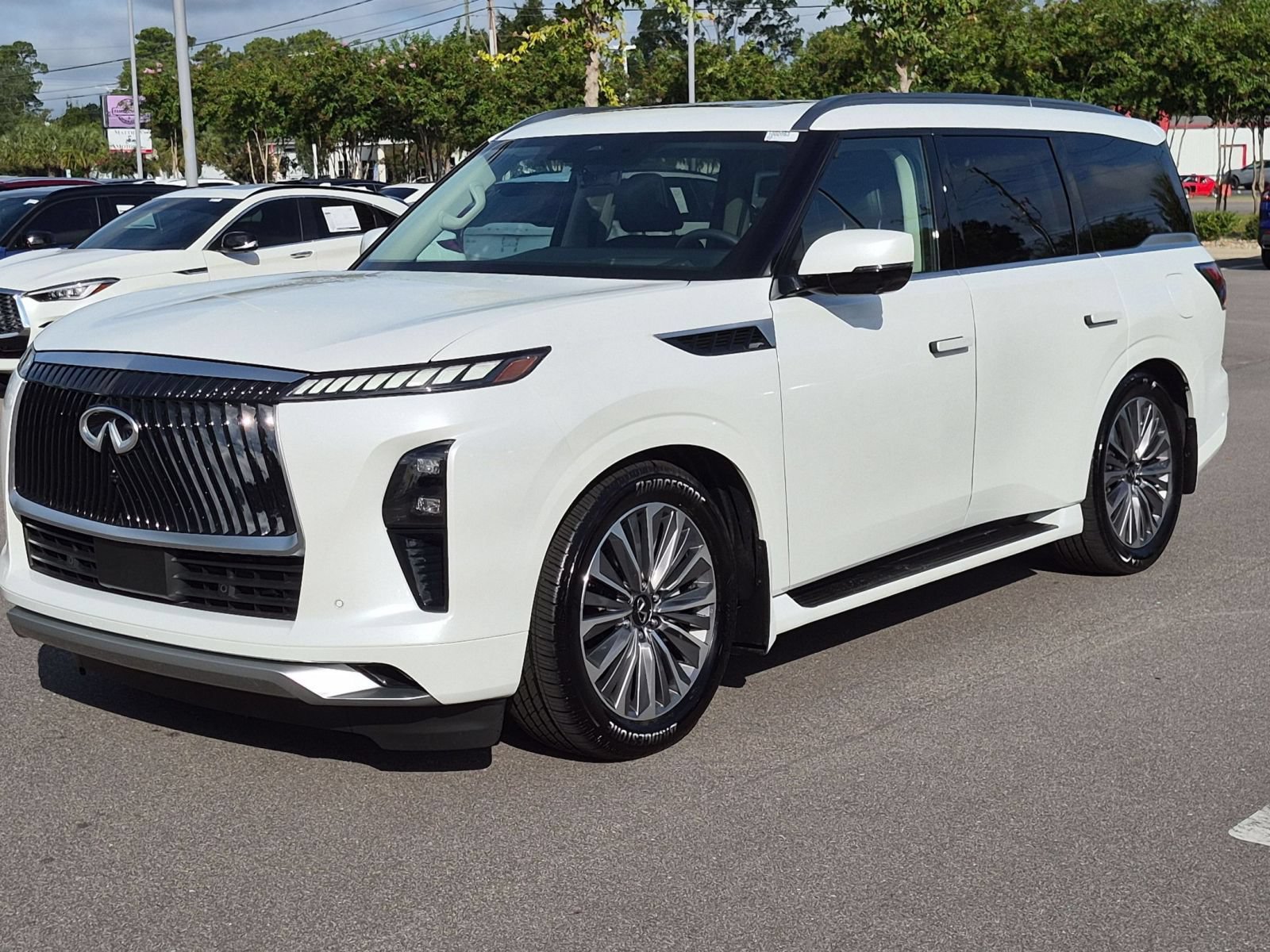 Used 2026 INFINITI QX80 Luxe w/ Cargo Package AWD/4WD image 7