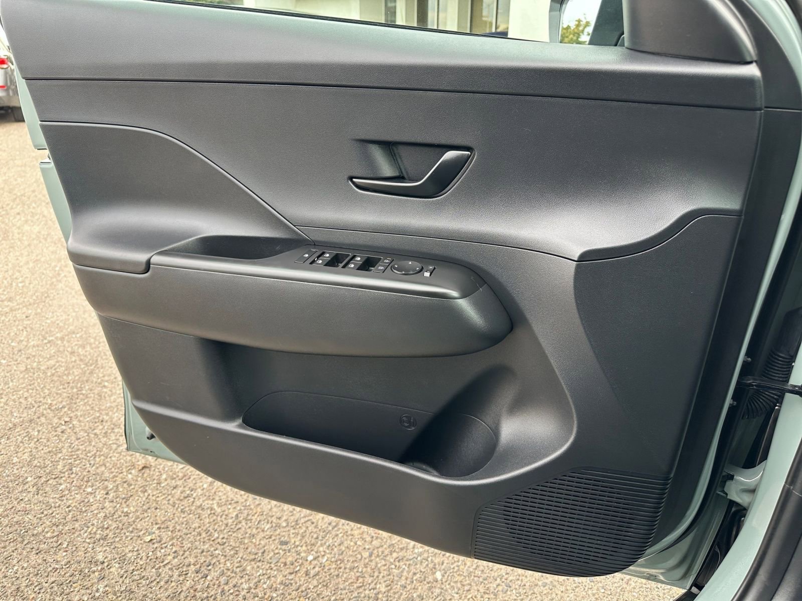 Used 2025 Hyundai Kona SEL image 20