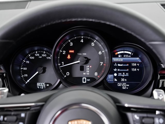 Used 2025 Porsche Macan image 15