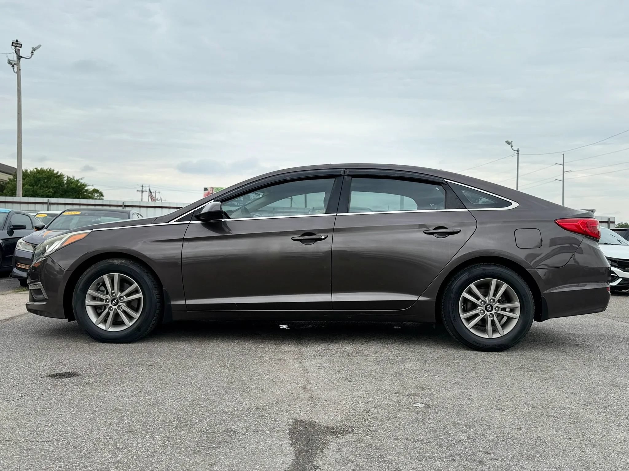 Used 2015 Hyundai Sonata SE FWD image 11