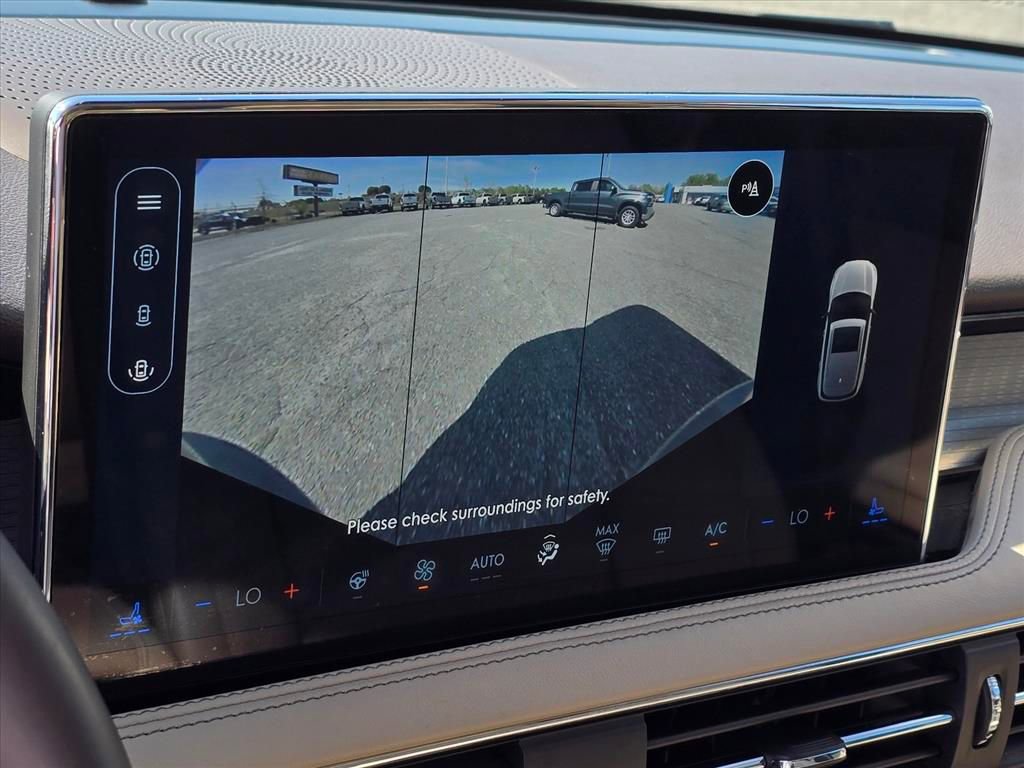 Used 2023 Lincoln Corsair FWD w/ Equipment Group 101A image 7