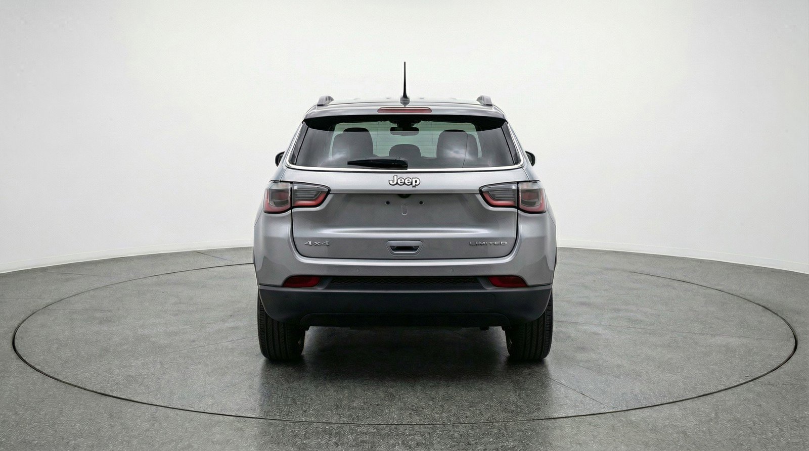 Used 2025 Jeep Compass Limited image 7