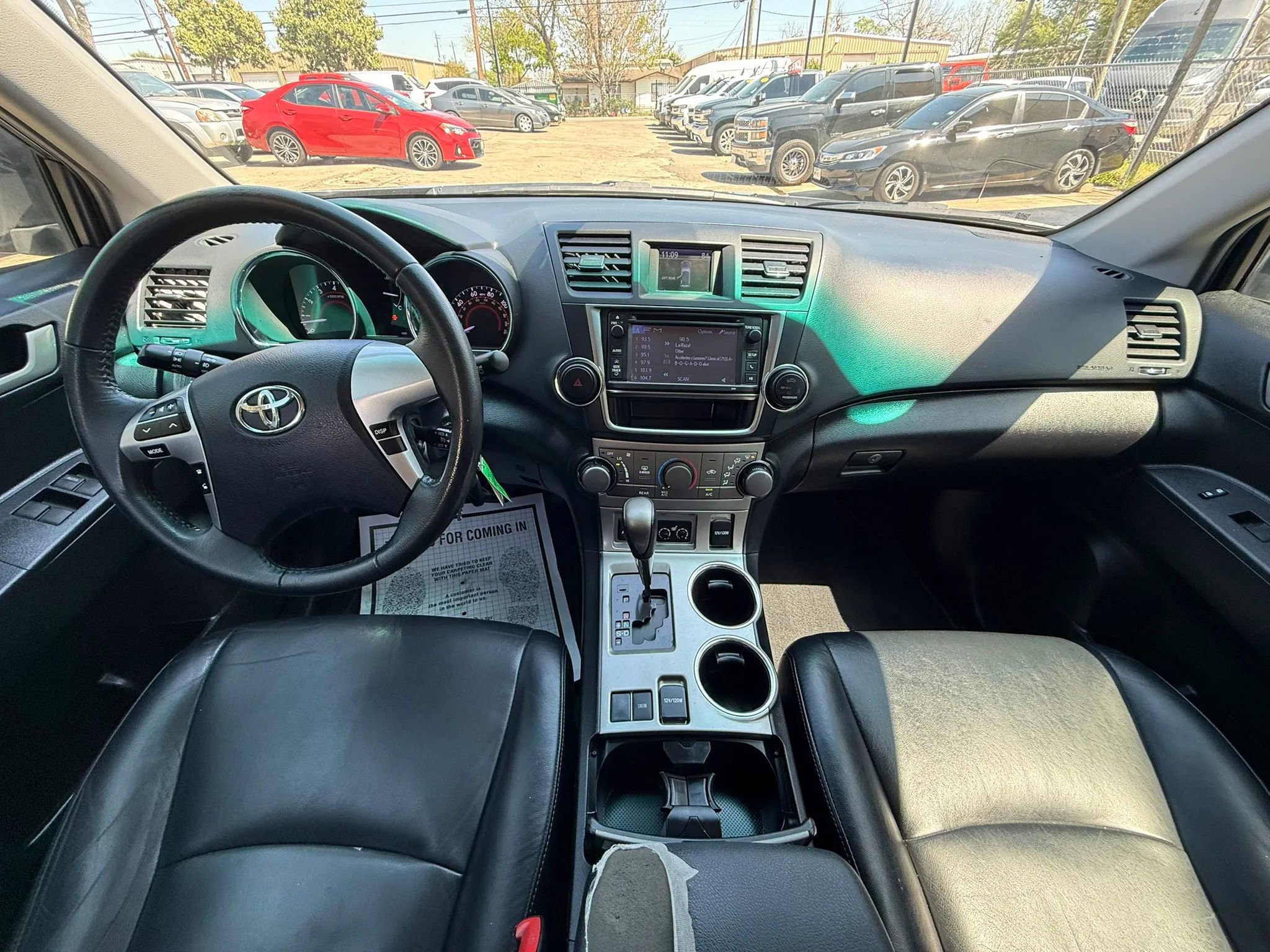 Used 2013 Toyota Highlander SE image 9