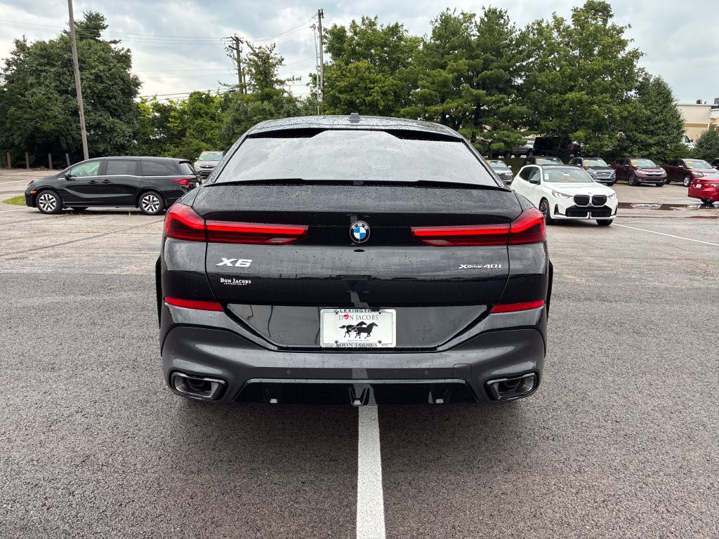 New 2027 BMW X6 xDrive40i w/ Climate Comfort Package AWD/4WD image 4