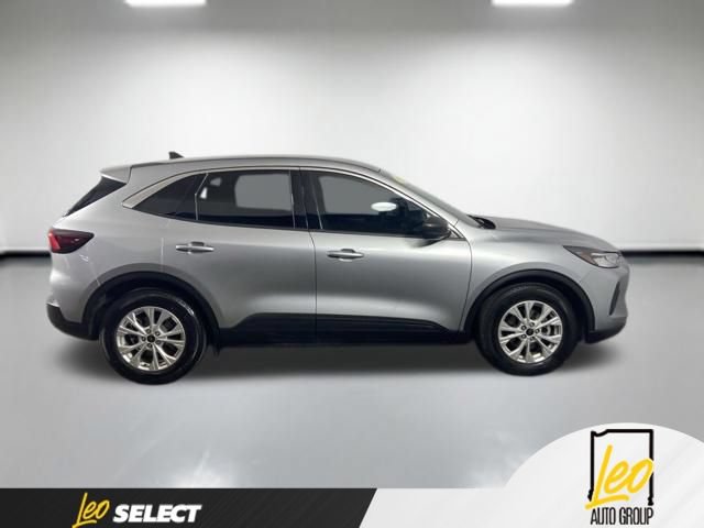 Used 2023 Ford Escape Active w/ Cold Weather Package FWD image 7