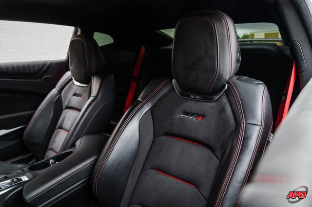 Used 2020 Chevrolet Camaro ZL1 RWD image 23