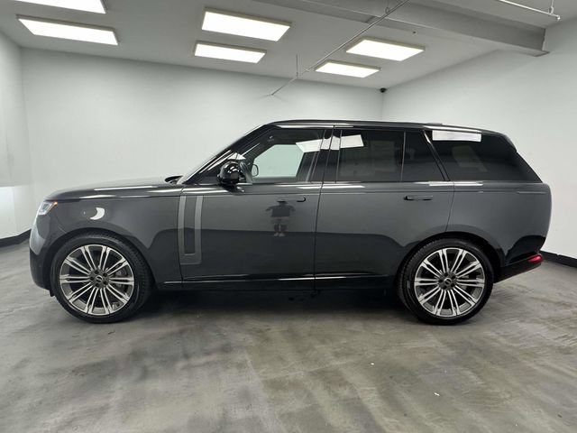 Used 2024 Land Rover Range Rover SE AWD/4WD image 10